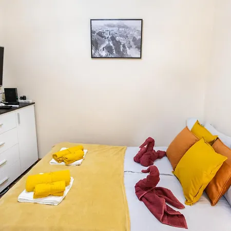 Apartment Sunhill Next To The Buda Castle