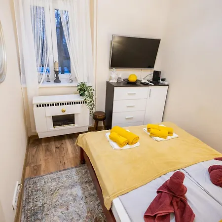 Sunhill Next To The Buda Castle Apartment